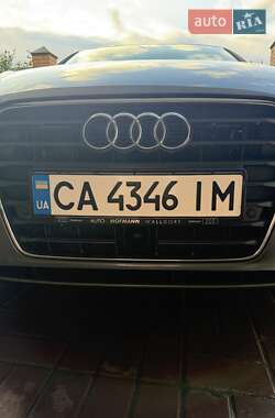 Хетчбек Audi A3 2015 в 