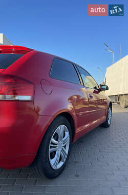 Хэтчбек Audi A3 2006 в 