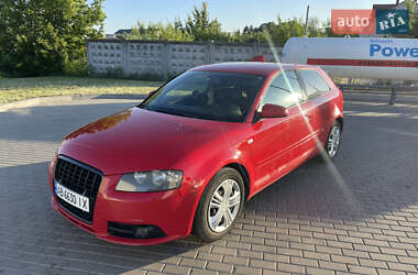 Хэтчбек Audi A3 2006 в 
