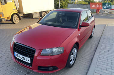 Хэтчбек Audi A3 2006 в 