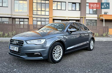 Седан Audi A3 2016 в 