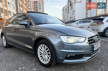 Седан Audi A3 2016 в 