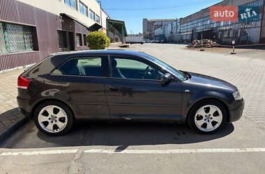 Хэтчбек Audi A3 2003 в Луцке