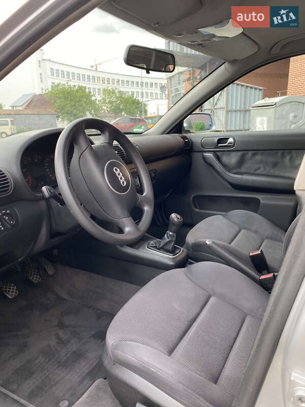 Хэтчбек Audi A3 2000 в Львове