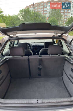 Хэтчбек Audi A3 2000 в 