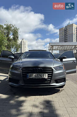 Седан Audi A3 2016 в Дніпрі