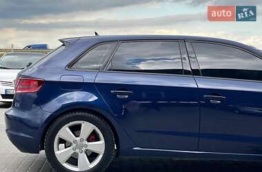 Хэтчбек Audi A3 2016 в 