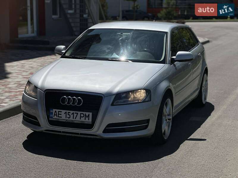 Хэтчбек Audi A3 2011 в Днепре