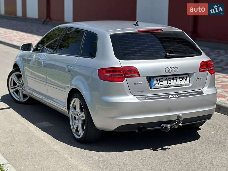 Хэтчбек Audi A3 2011 в Днепре