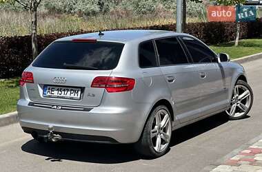 Хетчбек Audi A3 2011 в 