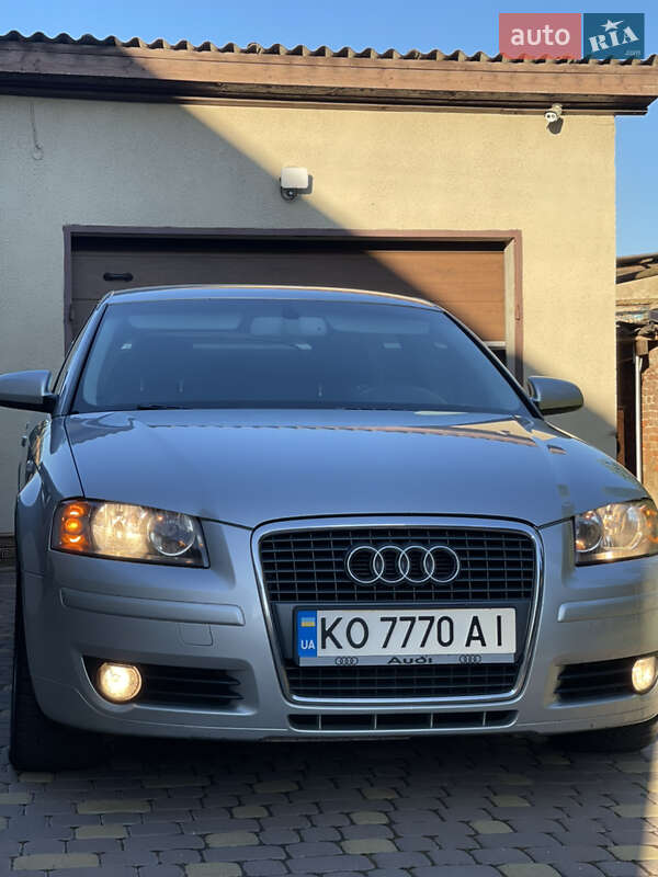 Хетчбек Audi A3 2007 в 