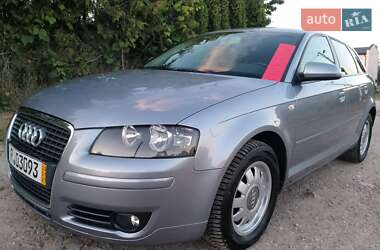 Хэтчбек Audi A3 2005 в 