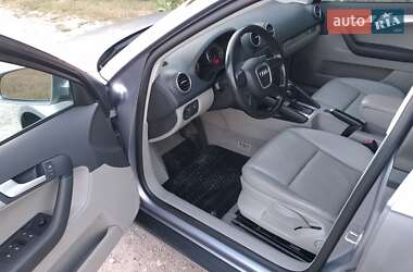 Хэтчбек Audi A3 2005 в 
