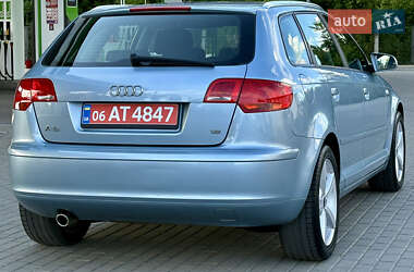 Хэтчбек Audi A3 2006 в 