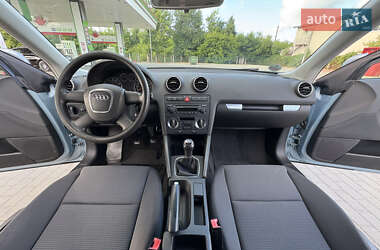 Хэтчбек Audi A3 2006 в 