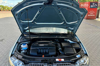 Хэтчбек Audi A3 2006 в 