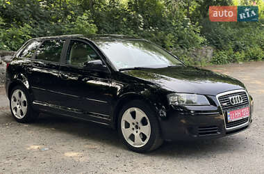 Хэтчбек Audi A3 2006 в 
