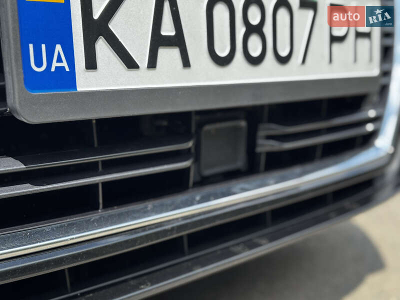 Седан Audi A3 2019 в Киеве