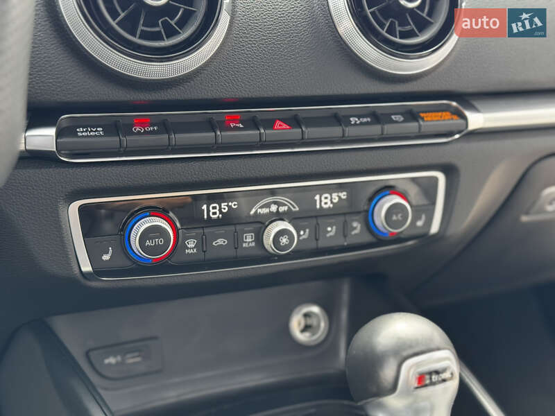 Седан Audi A3 2019 в Киеве
