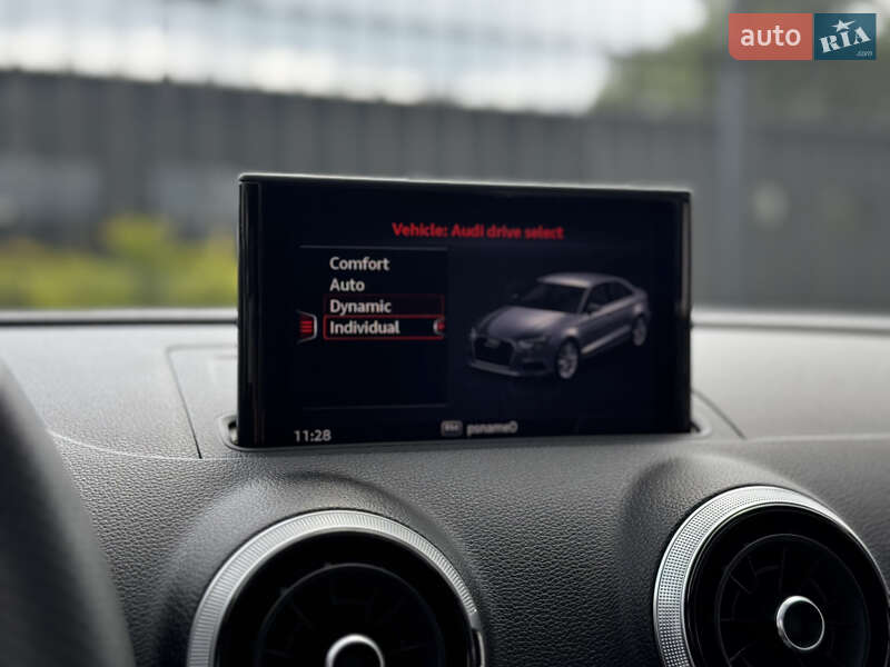 Седан Audi A3 2019 в Киеве