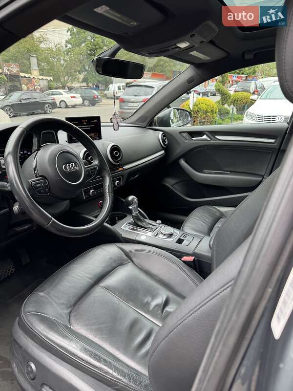 Седан Audi A3 2016 в Одессе
