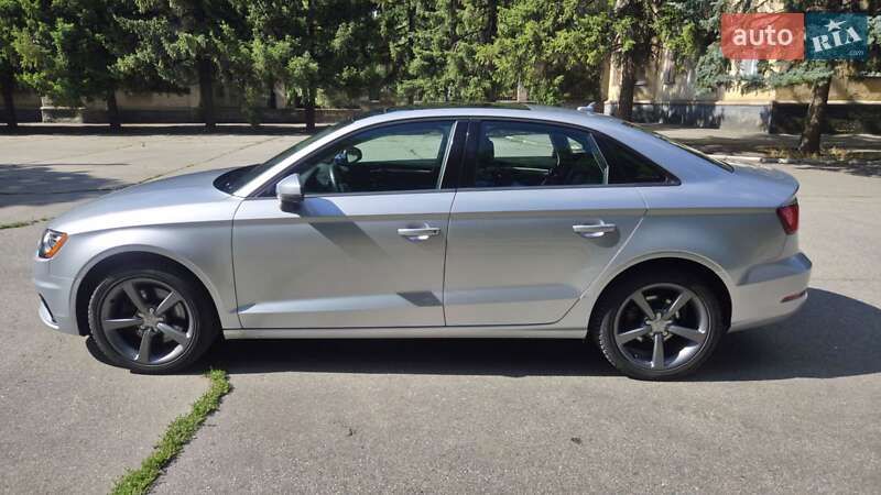 Седан Audi A3 2014 в Желтых Водах