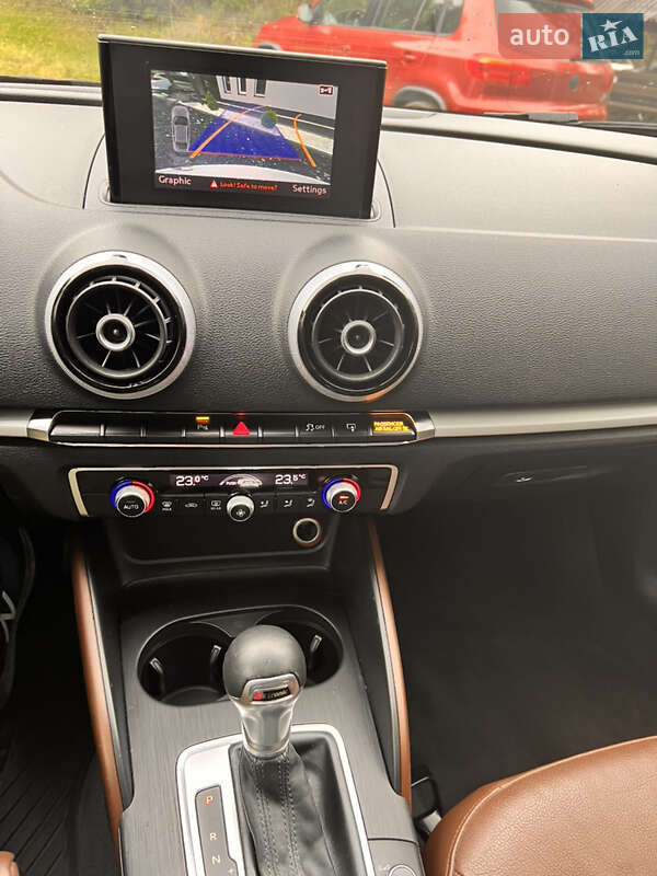 Седан Audi A3 2015 в Львове