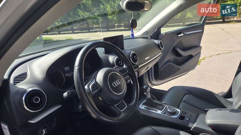 Седан Audi A3 2014 в Желтых Водах
