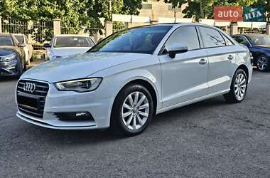 Седан Audi A3 2015 в 