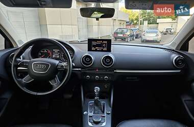 Седан Audi A3 2015 в 