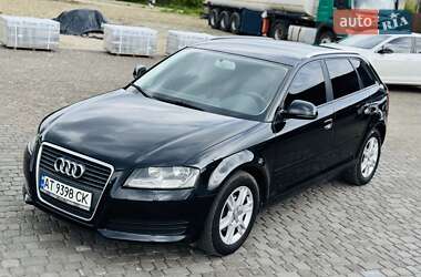 Хетчбек Audi A3 2010 в 