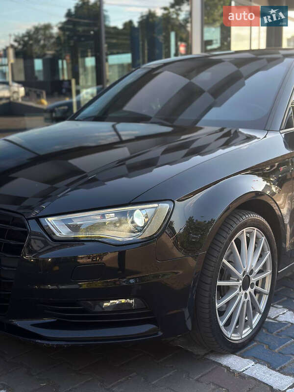Седан Audi A3 2016 в Одессе