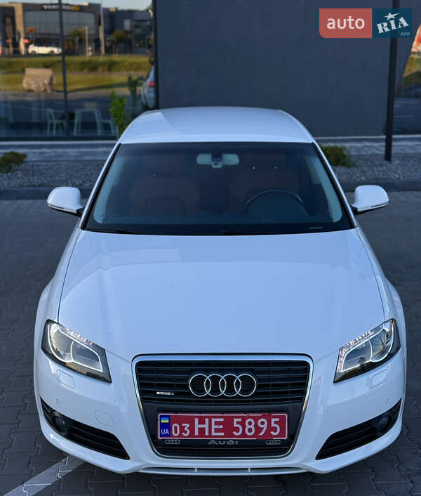 Хэтчбек Audi A3 2010 в Луцке
