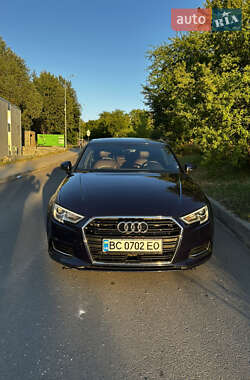 Седан Audi A3 2016 в 