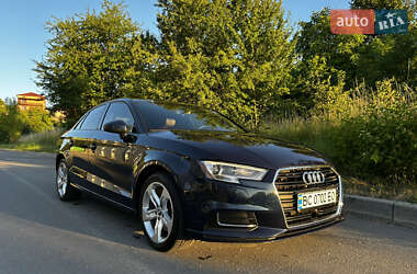Седан Audi A3 2016 в 