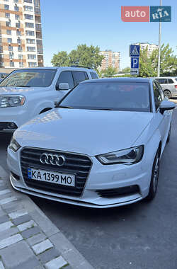 Седан Audi A3 2015 в Києві