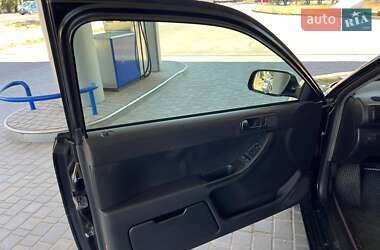 Хэтчбек Audi A3 2003 в 