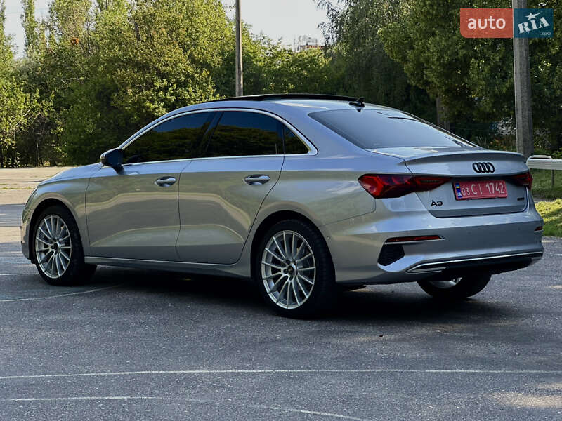 Седан Audi A3 2023 в Харькове