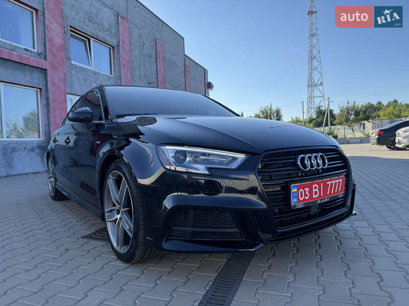 Седан Audi A3 2018 в Лубнах