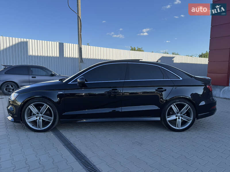 Седан Audi A3 2018 в Лубнах