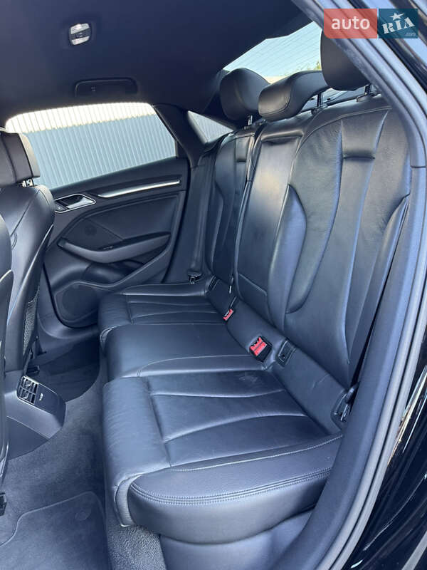 Седан Audi A3 2018 в Лубнах