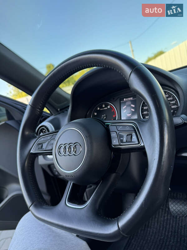 Седан Audi A3 2018 в Лубнах