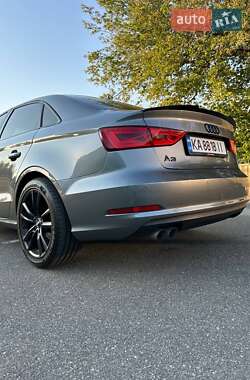 Седан Audi A3 2016 в 