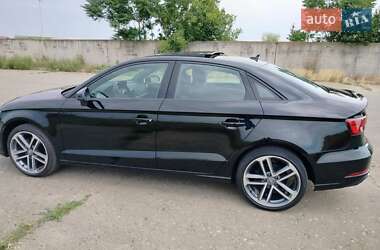 Седан Audi A3 2016 в 