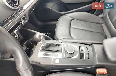 Седан Audi A3 2016 в 
