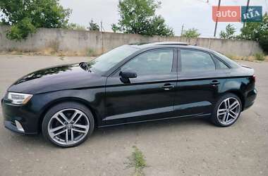 Седан Audi A3 2016 в 