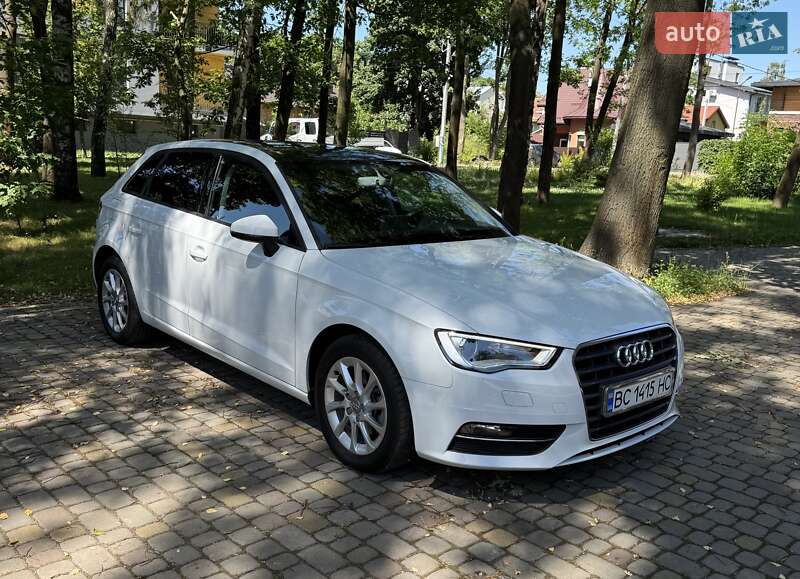 Хэтчбек Audi A3 2015 в Львове