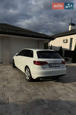 Хэтчбек Audi A3 2016 в 