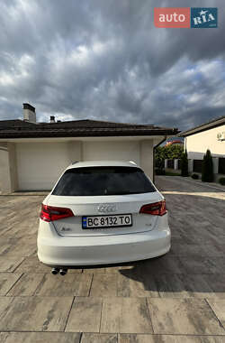 Хэтчбек Audi A3 2016 в 
