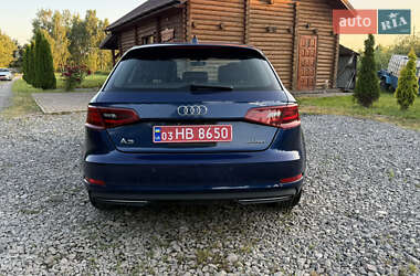 Хэтчбек Audi A3 2016 в 